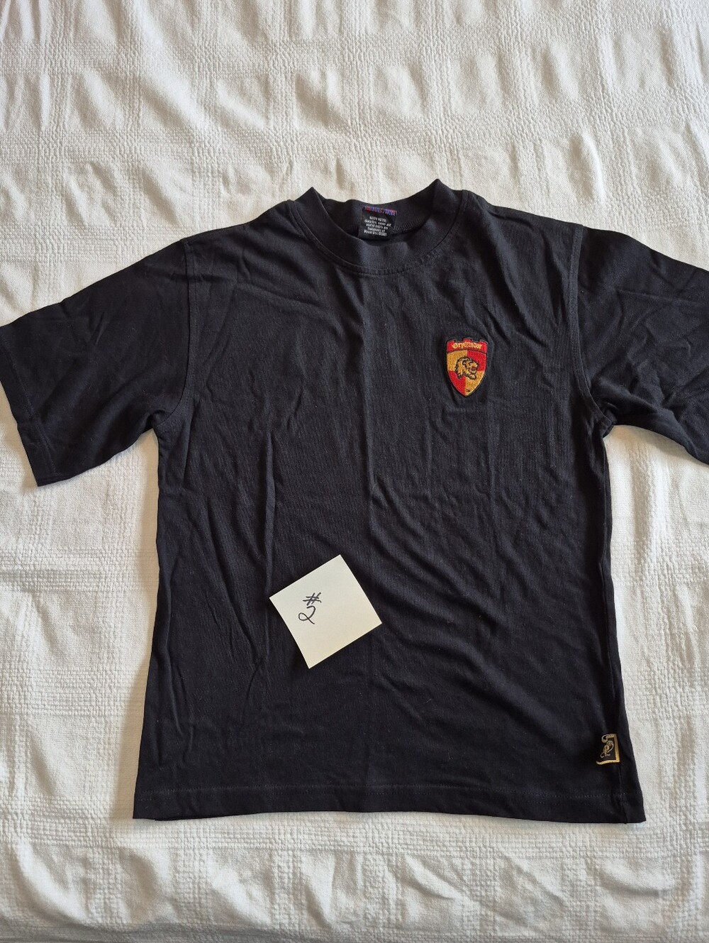Harry Potter boys Large black short sleeve shirt Gryffindor EUC #2
